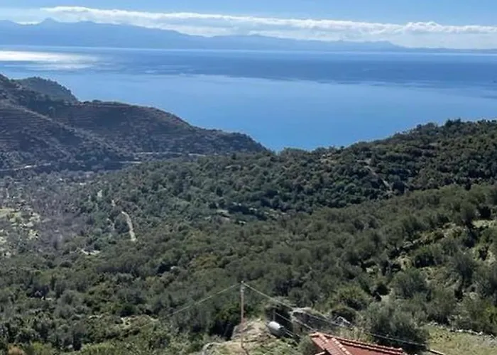 Konukevi To Let Spiropali Piqeras