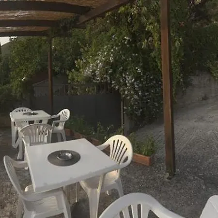 To Let Spiropali Guest house