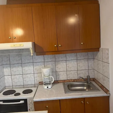 To Let Spiropali
