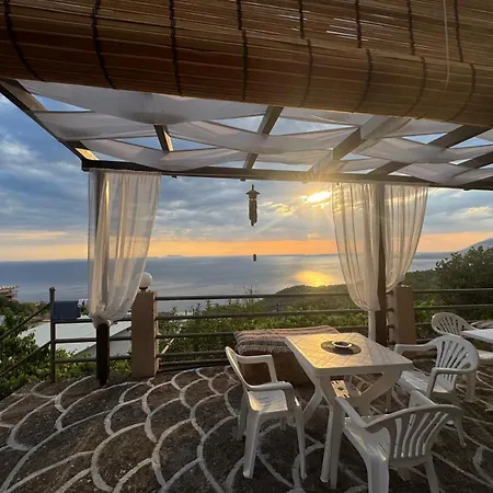To Let Spiropali Πανσιόν 3*